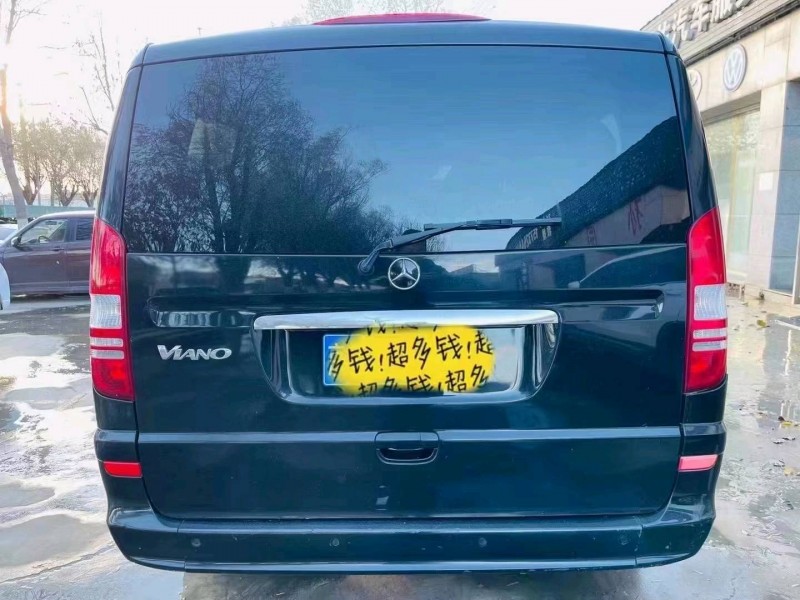 北京11年奔驰唯雅诺9