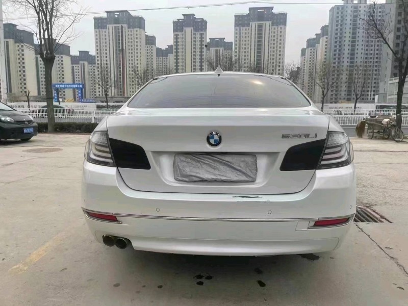 北京16年宝马5系7