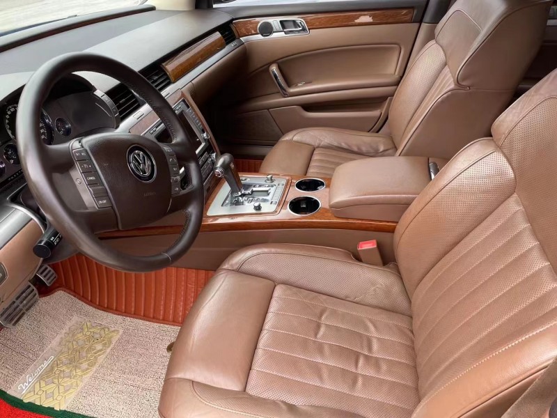 北京12年大众辉腾4