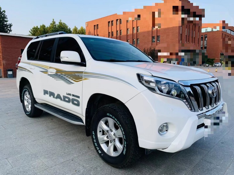 北京14年丰田普拉多3