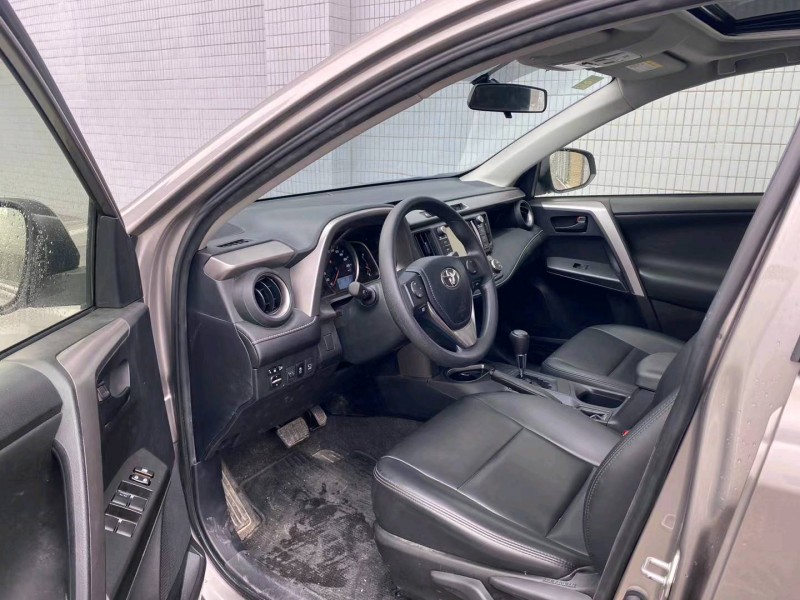 广州19年丰田RAV4荣放7