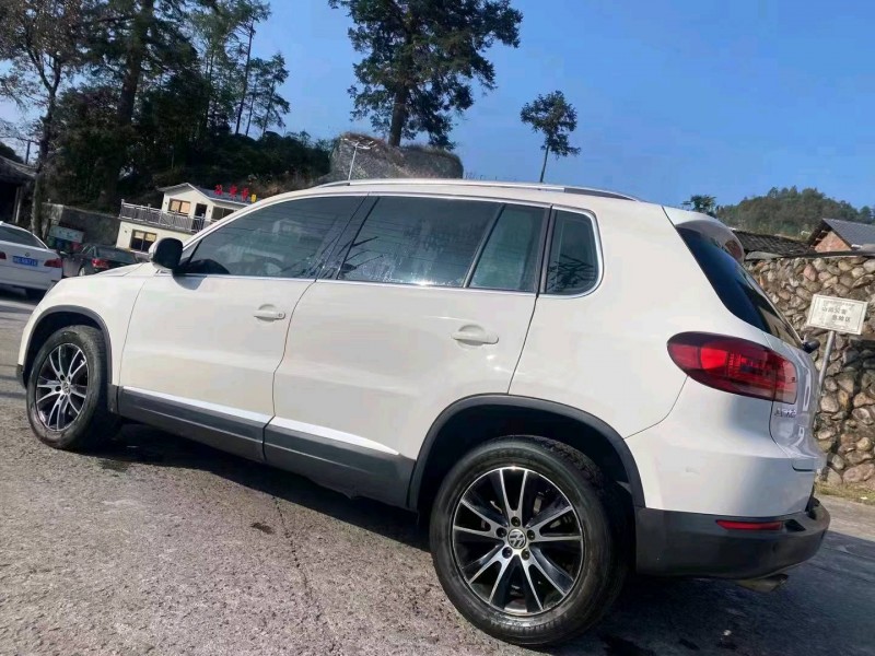 北京13年大众途观8