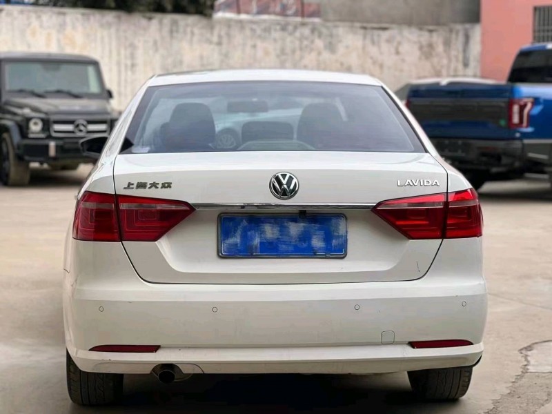 北京12年大众朗逸8