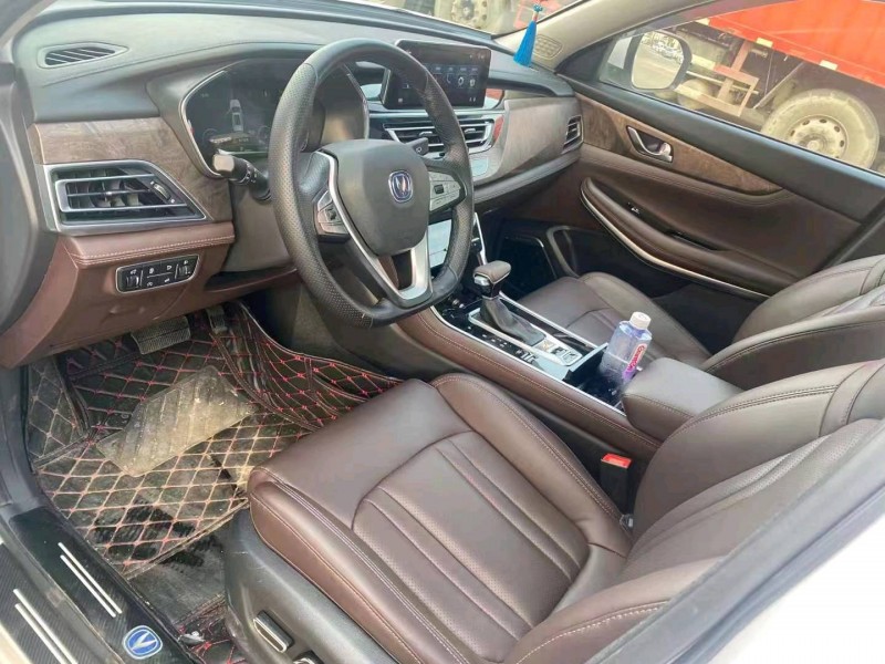 湛江19年長安汽車CS754