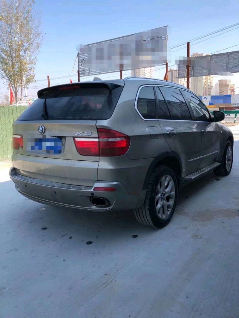 北京10年宝马X58