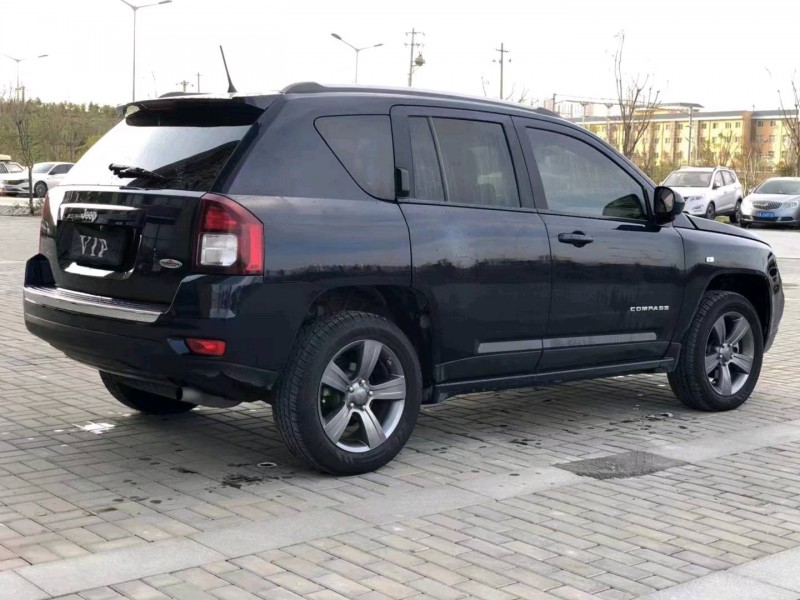 榆林15年Jeep指南者8