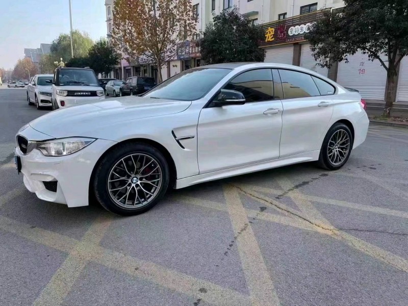 北京17年宝马4系2