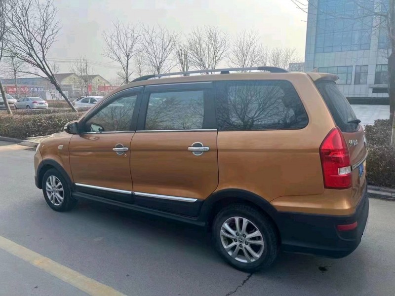 北京15年东风风光8