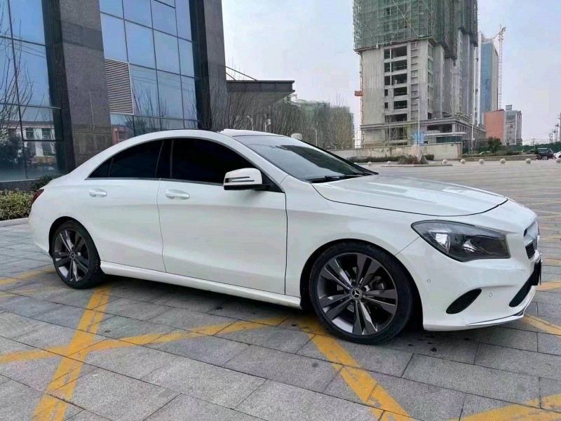 北京17年奔驰CLA2