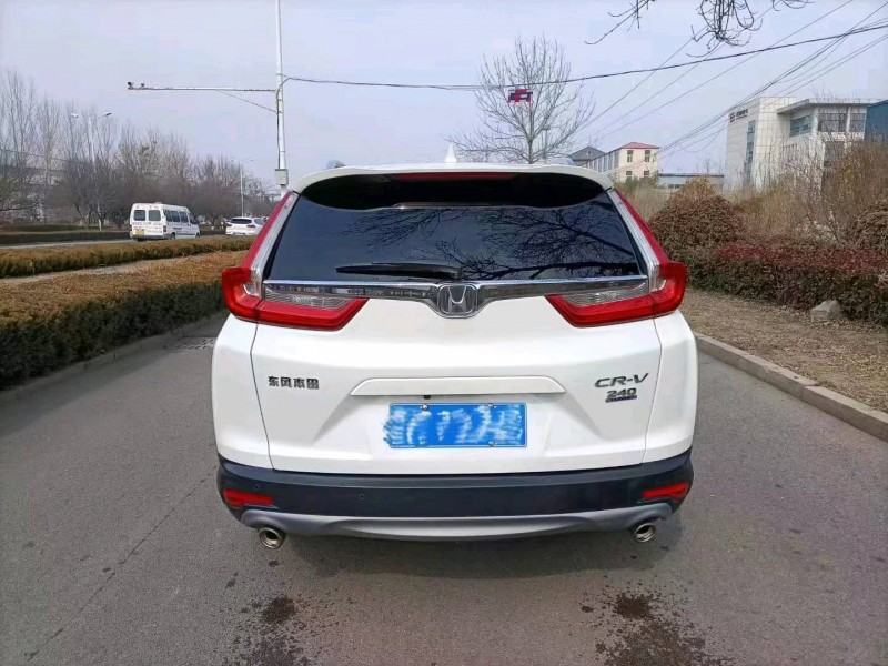 泰安18年本田CR-V7