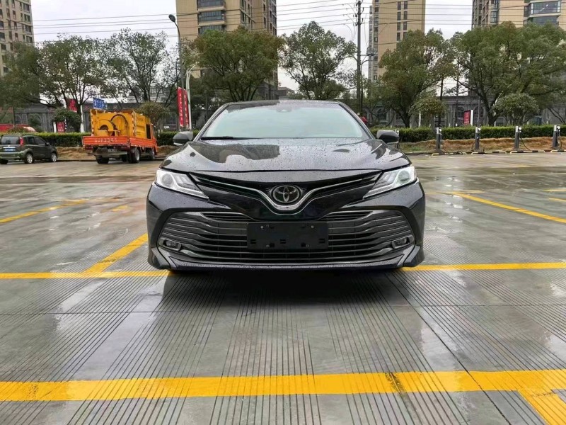 北京18年丰田凯美瑞1