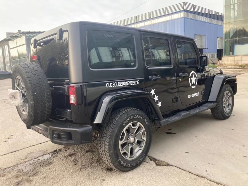 沈陽17年Jeep牧馬人8