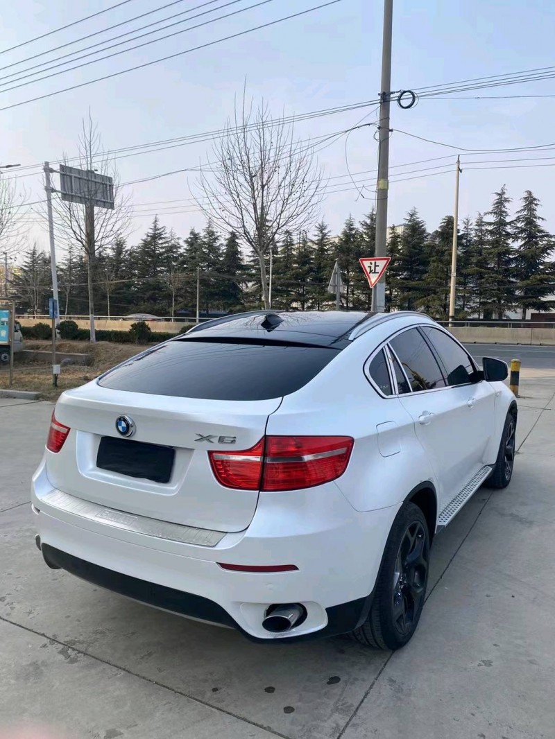 泰安11年寶馬X68