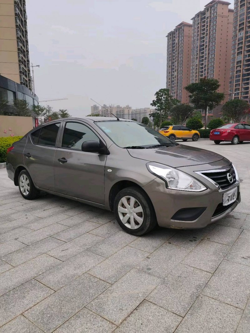 玉林16年日產陽光3