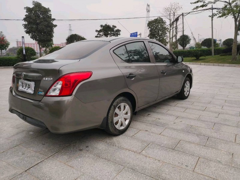 玉林16年日產陽光5