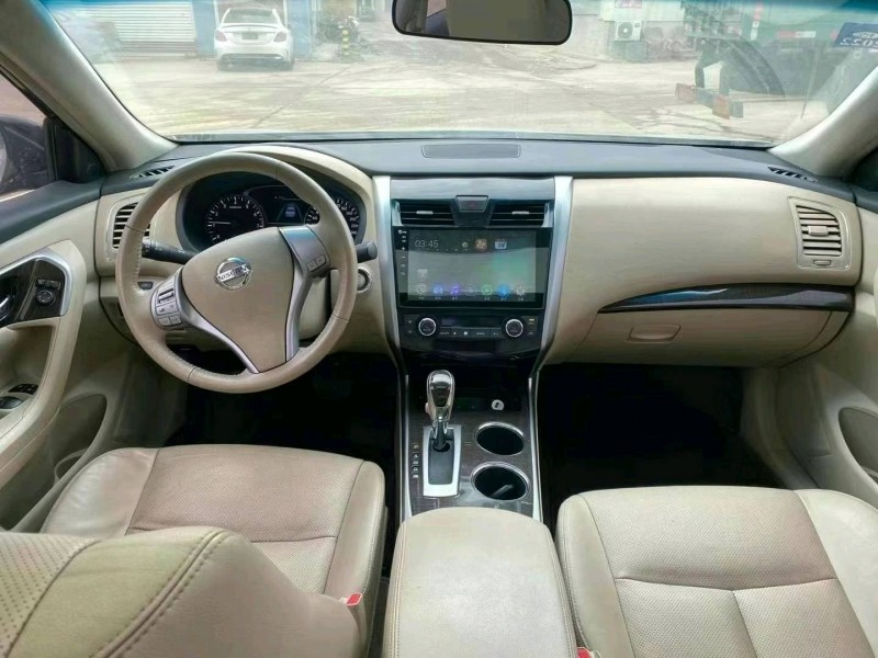 貴港16年日產天籟6