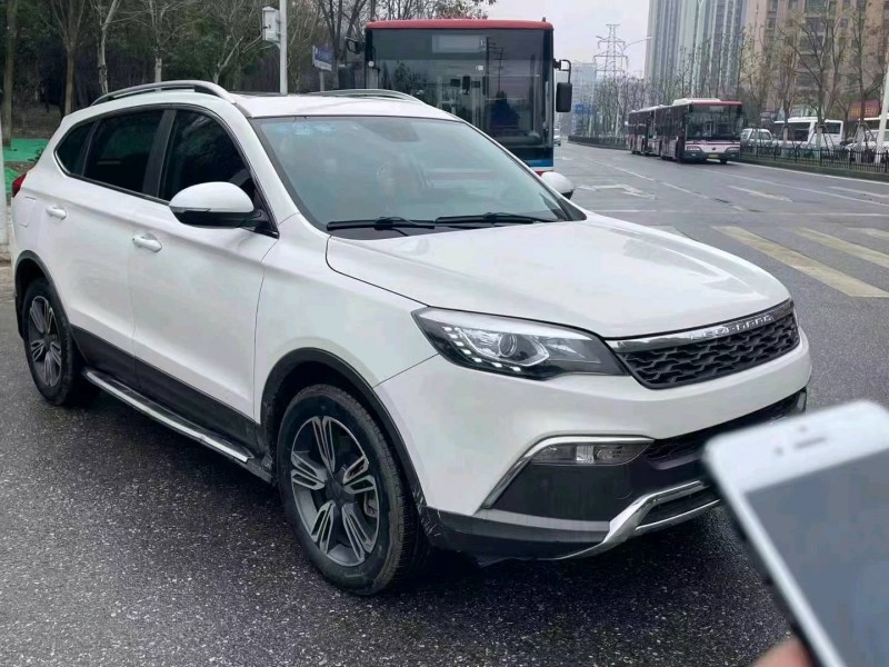 咸寧17年獵豹汽車CS102