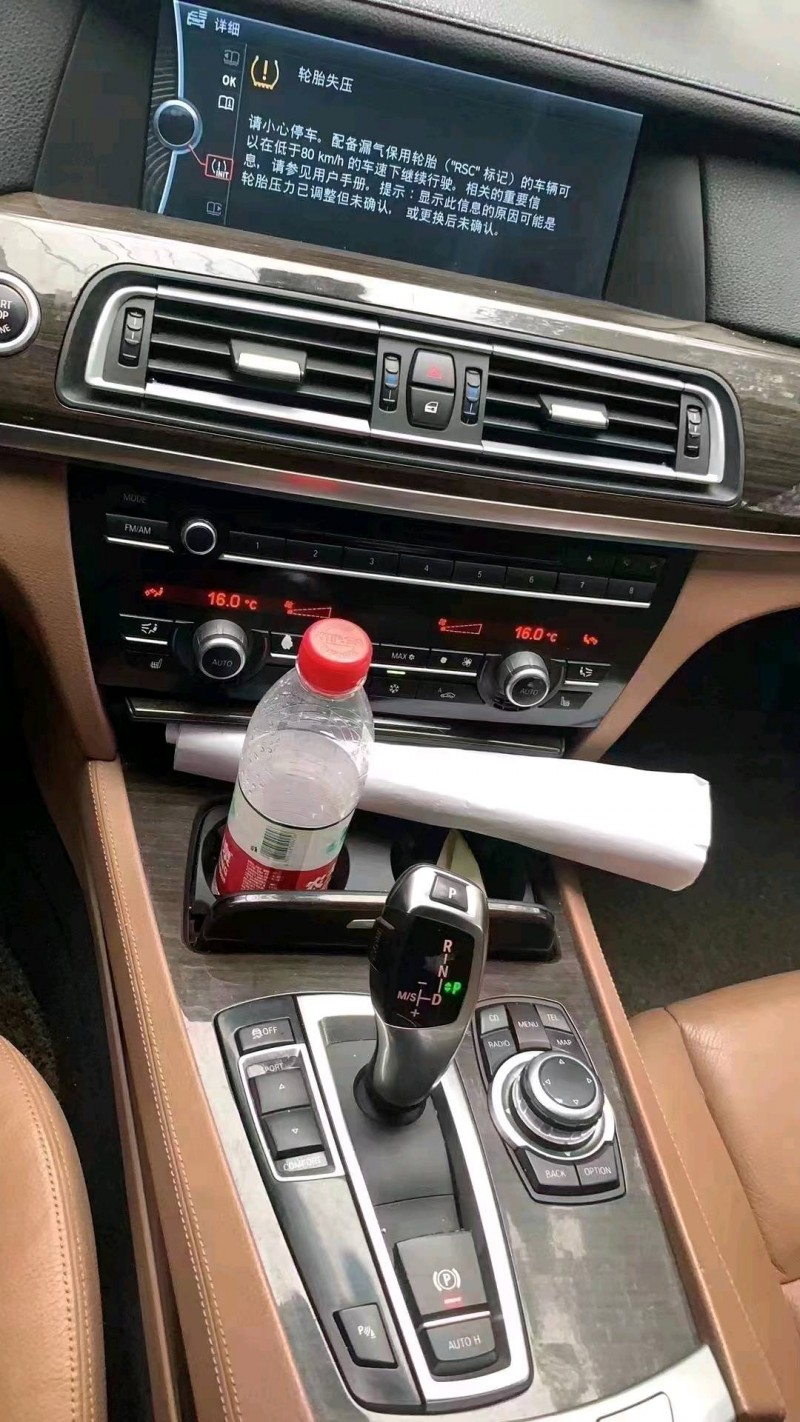 北京12年宝马7系2