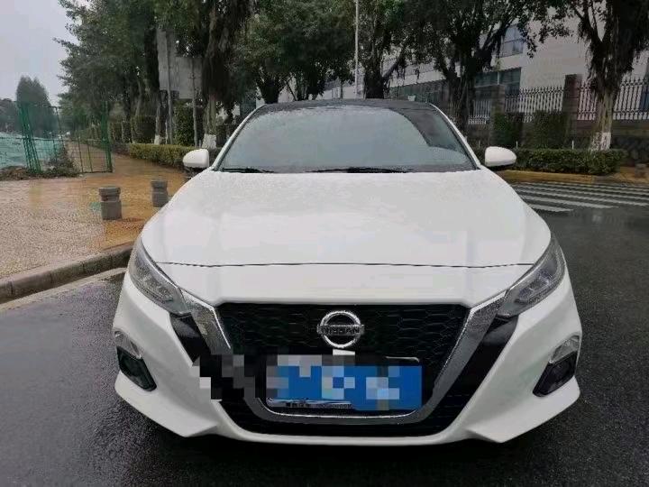 寧德20年日產天籟1