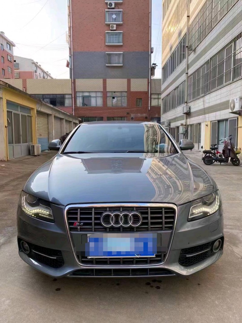 濟寧11年奧迪A4L1