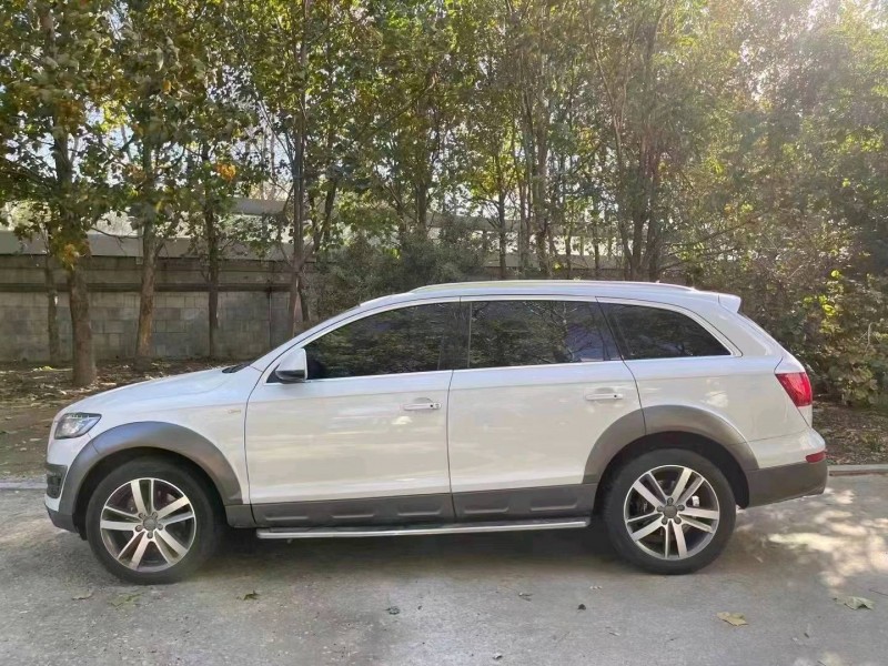泰安13年奧迪Q73