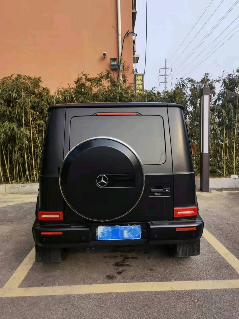 北京21年奔驰G8