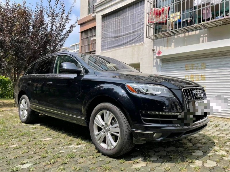 青岛12年奥迪Q73