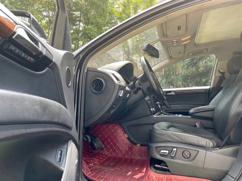 青岛12年奥迪Q74