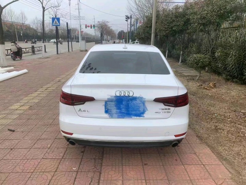 安慶18年奧迪A4L7