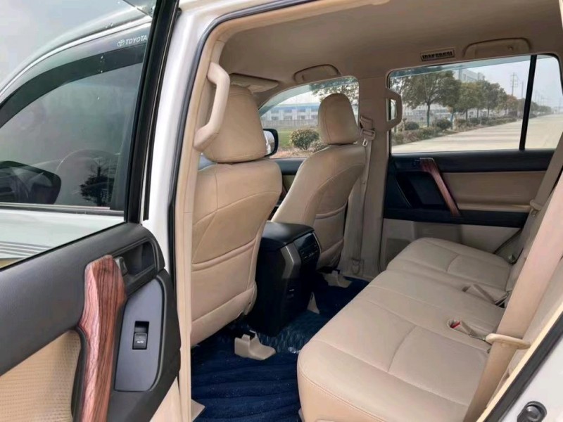 徐州13年丰田普拉多7