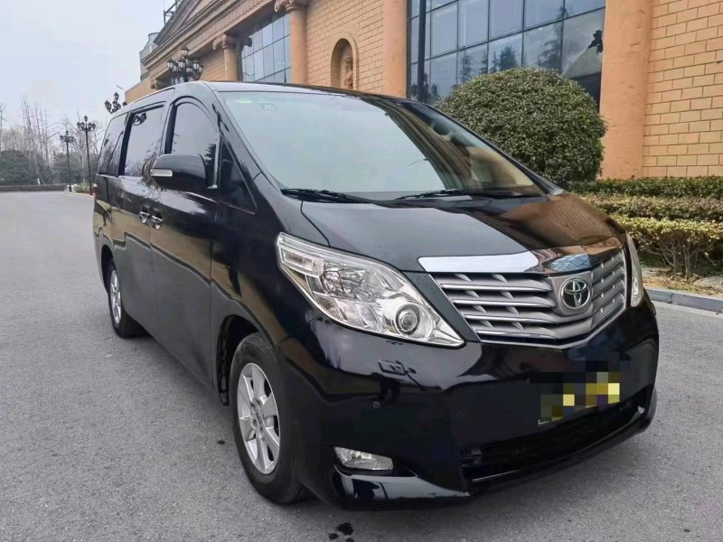 北京11年丰田埃尔法2