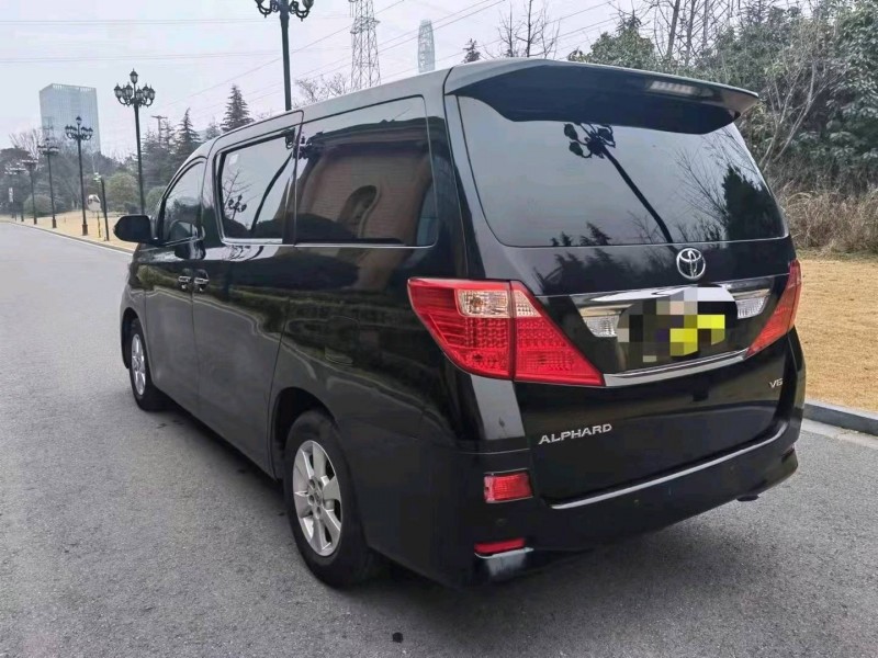 北京11年丰田埃尔法5