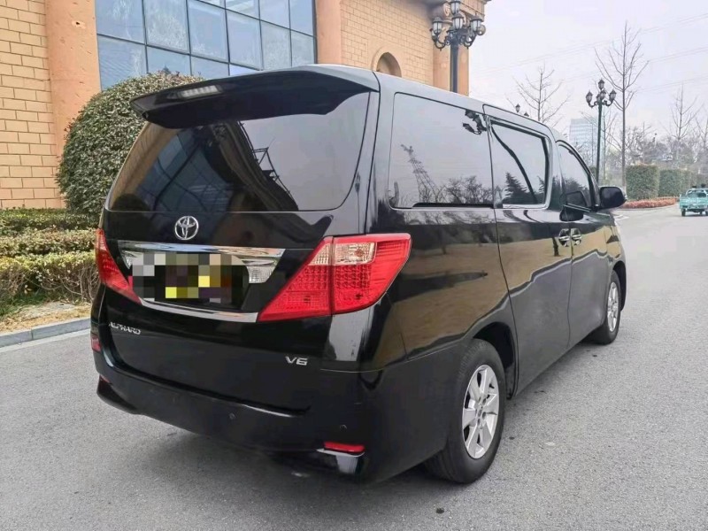 北京11年丰田埃尔法6