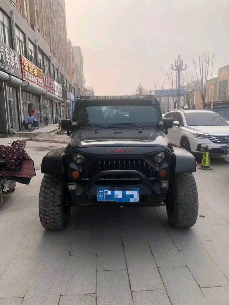 濟寧09年Jeep牧馬人5