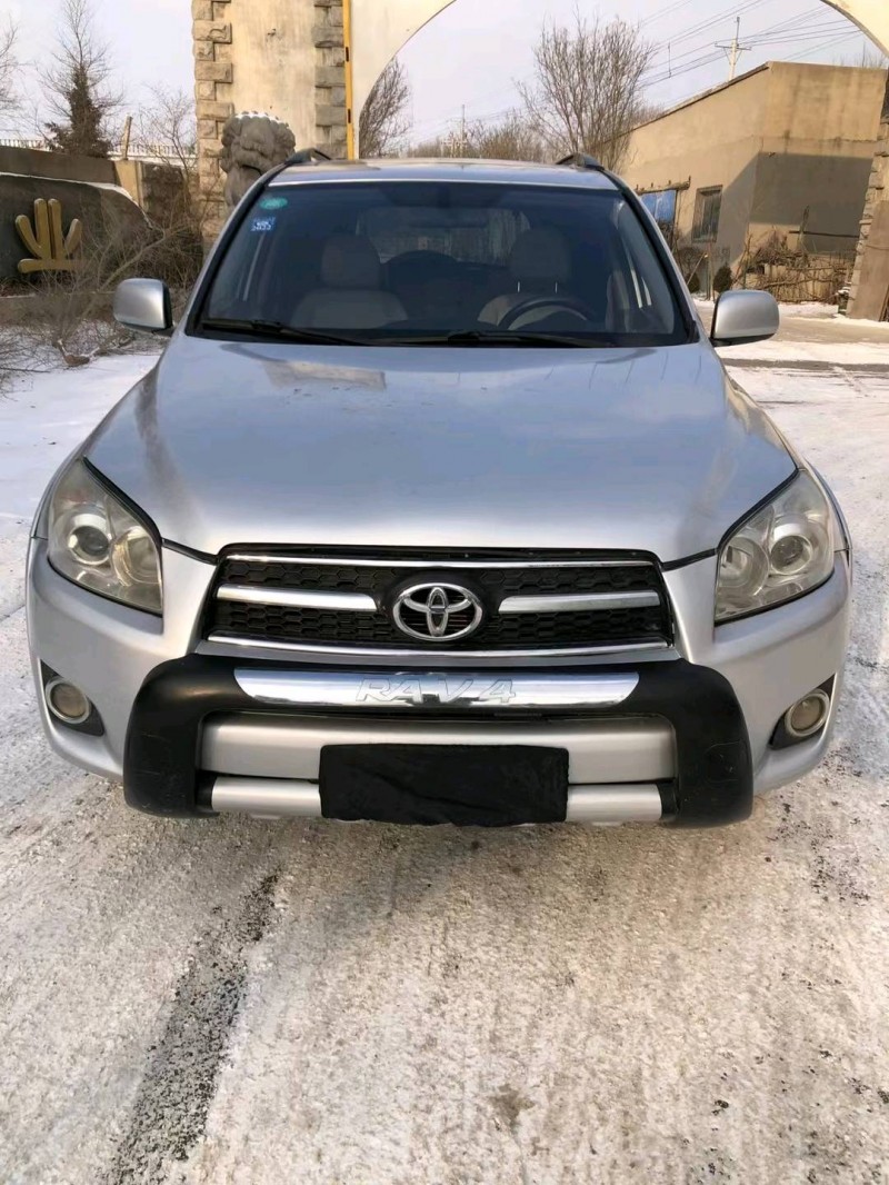 沈陽09年豐田RAV41