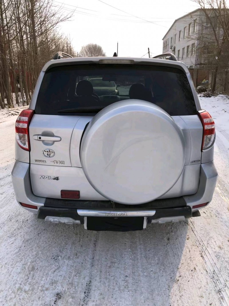 沈陽09年豐田RAV46