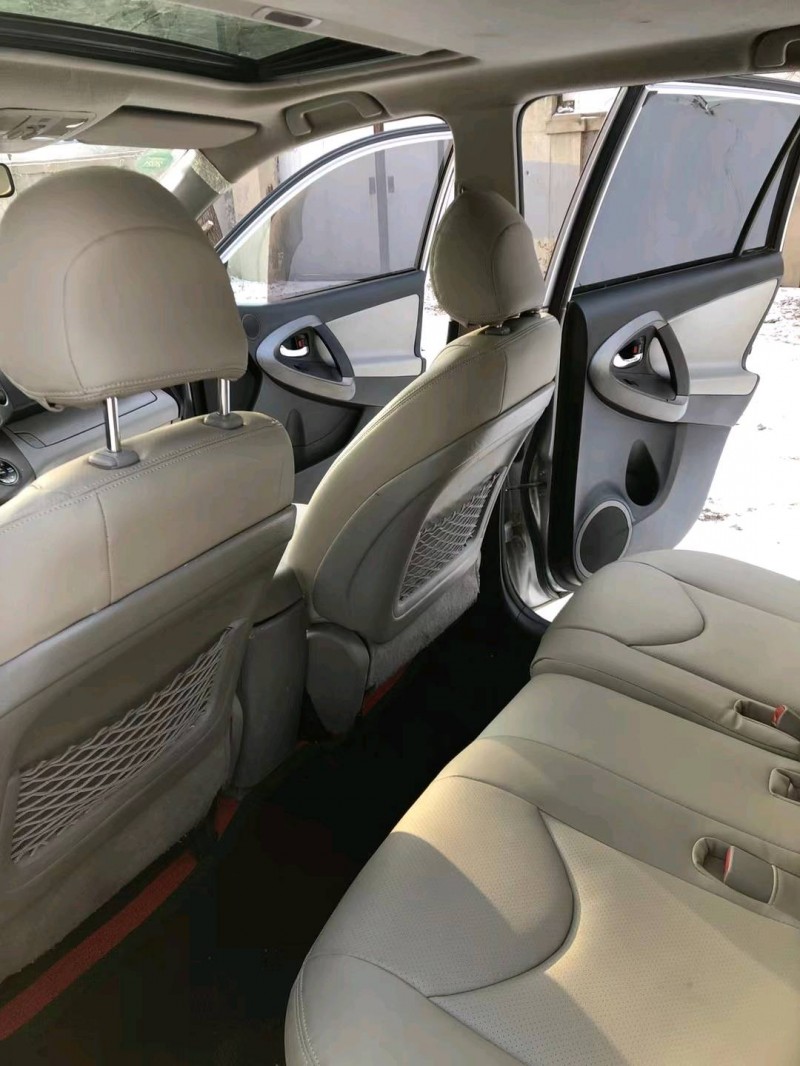 沈陽09年豐田RAV48