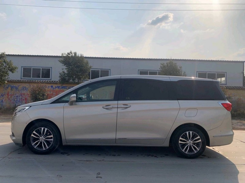 北京17年别克GL87