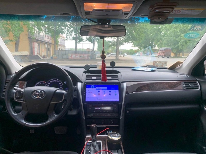 北京17年丰田凯美瑞6