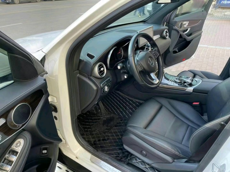 北京19年奔驰GLC7