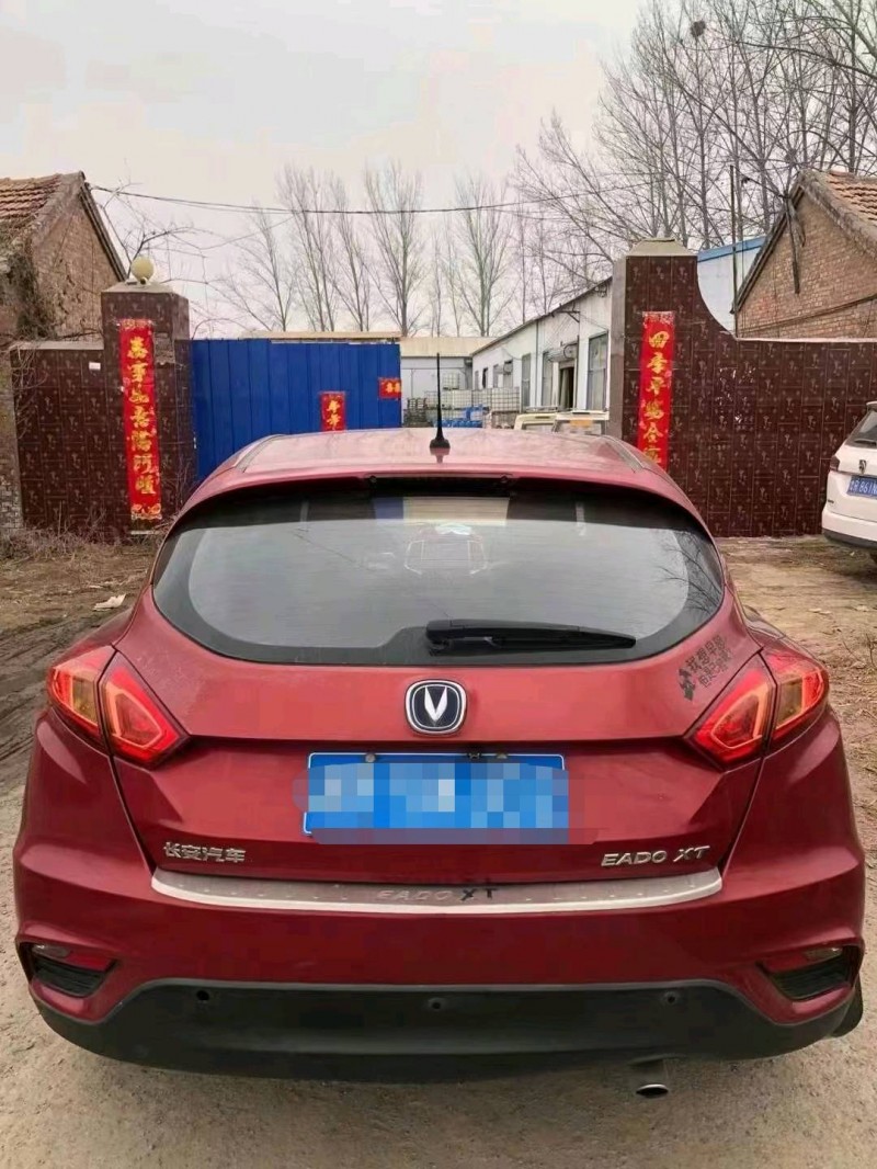 濟寧14年長安汽車逸動7