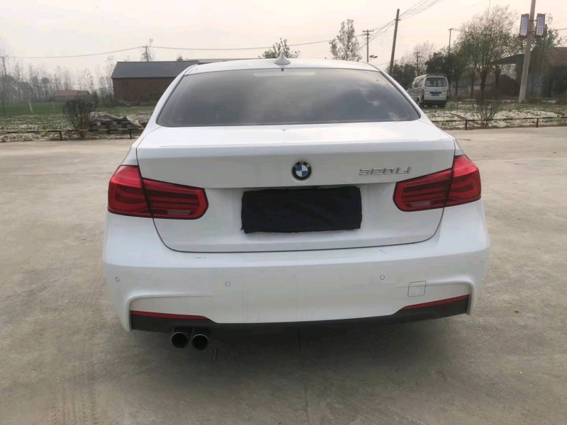 徐州17年宝马3系8