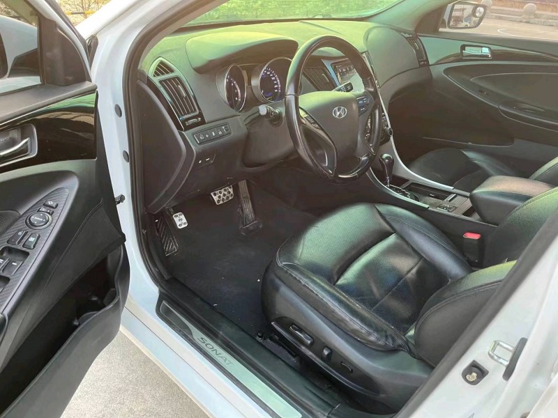 徐州14年现代索纳塔八6