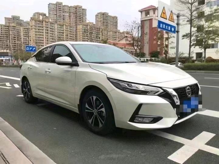 龍巖21年日產軒逸7