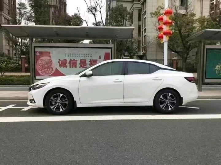 龍巖21年日產軒逸5