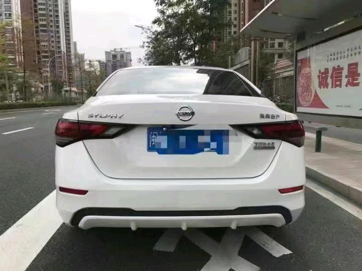 龍巖21年日產軒逸2