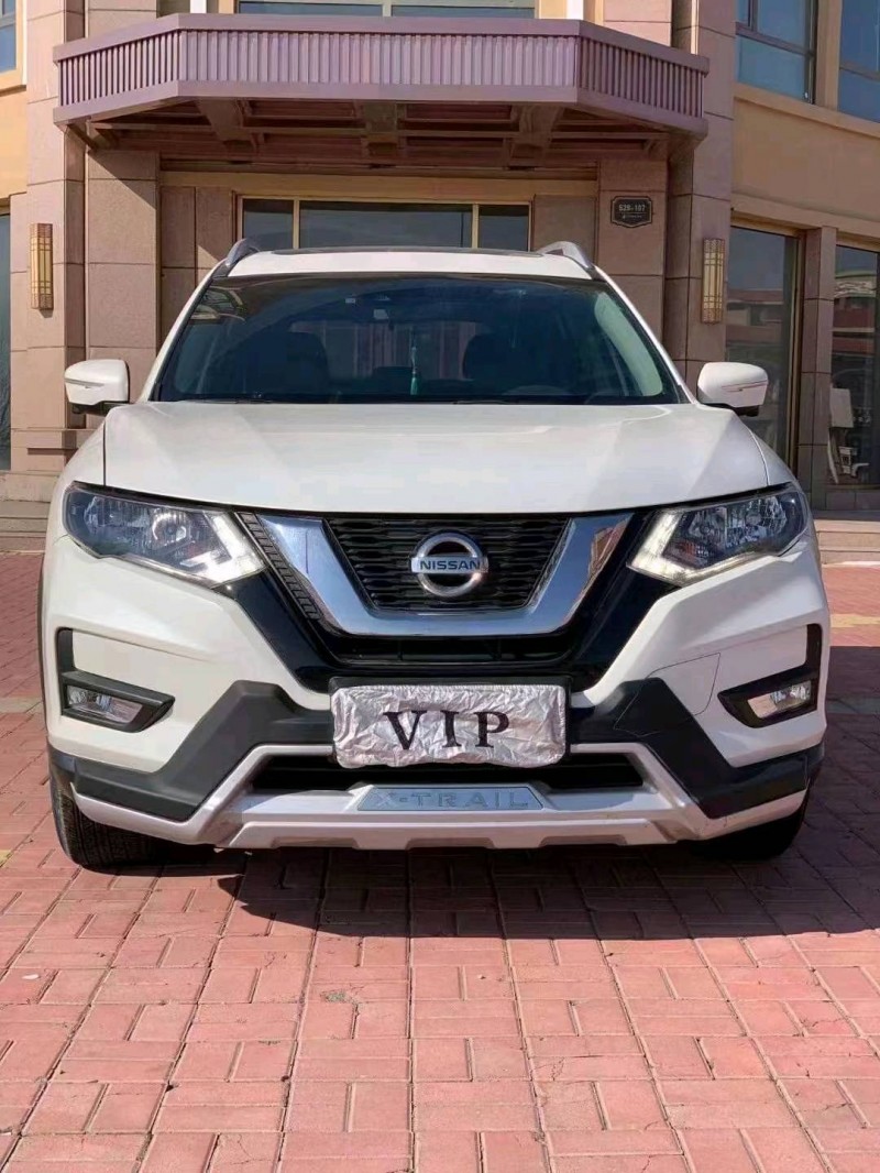 巴彥淖爾17年日產奇駿1