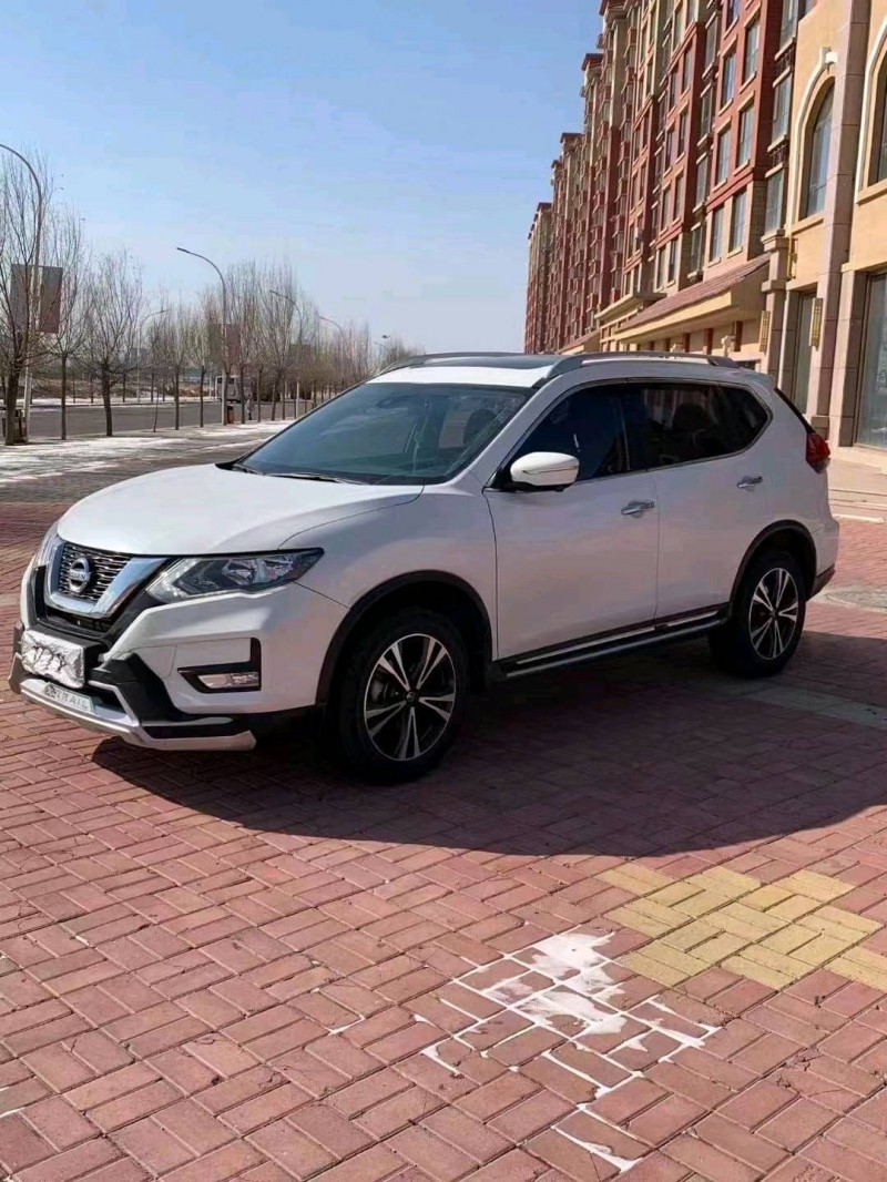 巴彥淖爾17年日產奇駿2