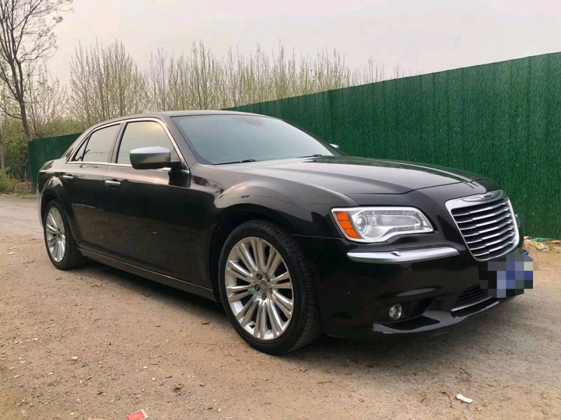 濟寧13年克萊斯勒300C2