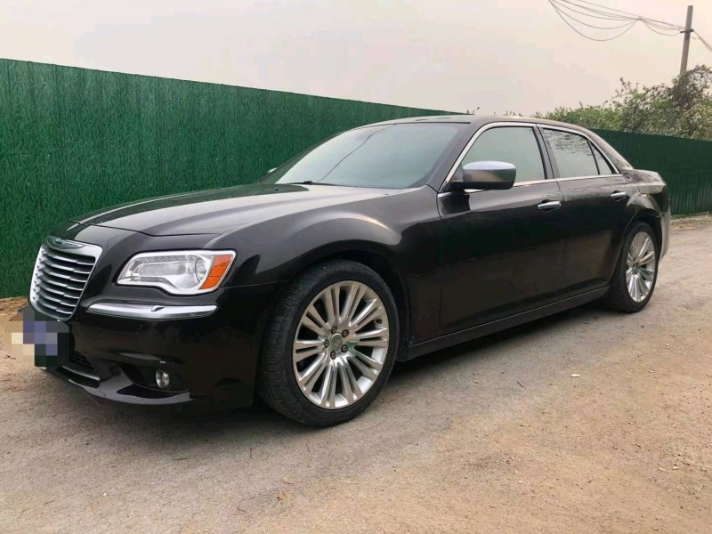 濟寧13年克萊斯勒300C3